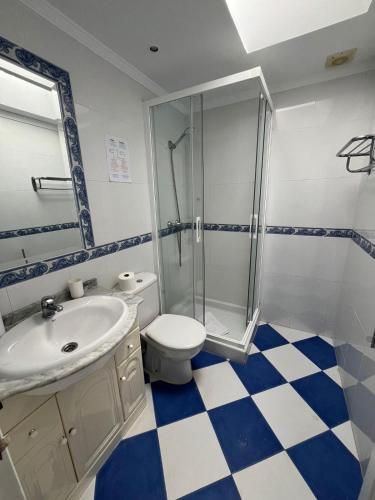Estepona - Playa - Villa en urbanización privada cerca del mar Da5