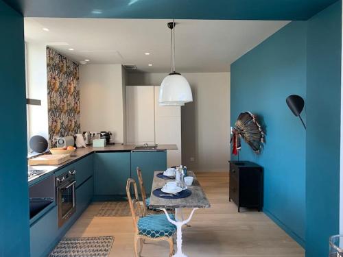 Appartement 65m2, terrasse 25m2, dernier étage.