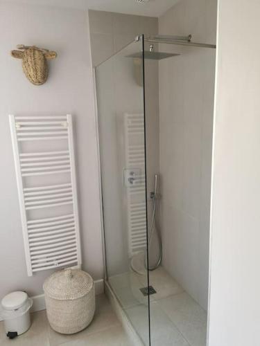 Appartement 65m2, terrasse 25m2, dernier étage.