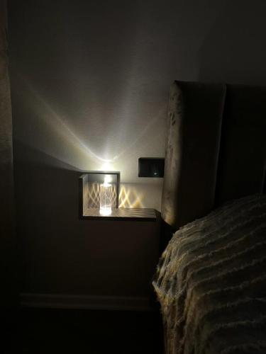 Postel nebo postele na pokoji v ubytování AM Apartment Tirana