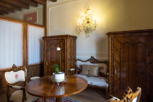 Posezení v ubytování Relais Alberti