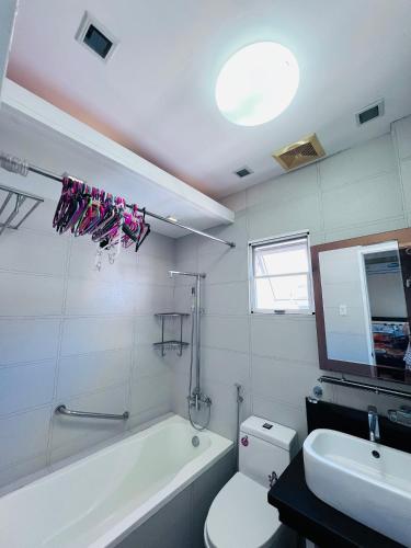 Ένα μπάνιο στο Cabanatuan Home for Rent