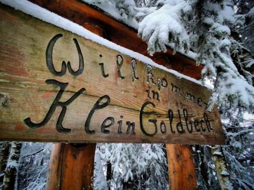 un signo que dice winterezvous en harlem goldbent en Alte Försterei Goldbeck, en Rinteln