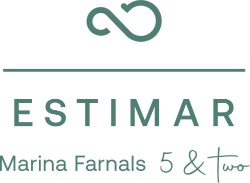 two banners with the words ec farm and marina farmers two at ESTIMAR Marina Farnals in Puebla de Farnals