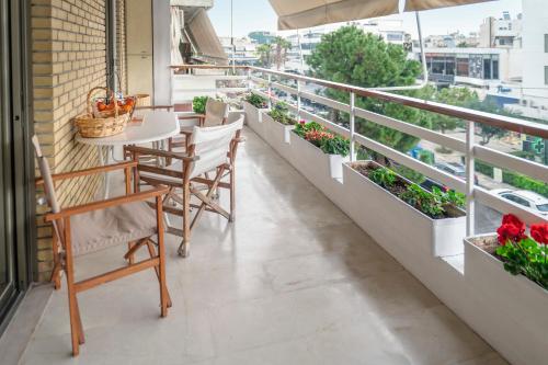 Family Apt in Glyfada-Kyprou, by Comfortbnb