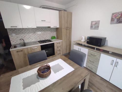 Küche/Küchenzeile in der Unterkunft Apartman Relax Istra