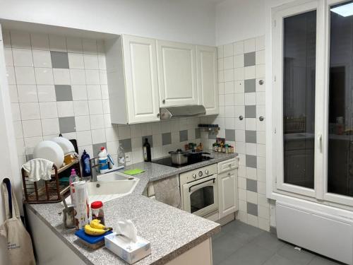 Photo de la galerie de l'établissement Maison 2 étages équipés lumineux, à Nanterre