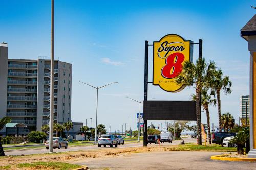 Certifikát, hodnocení, plakát nebo jiný dokument vystavený v ubytování Super 8 by Wyndham Biloxi