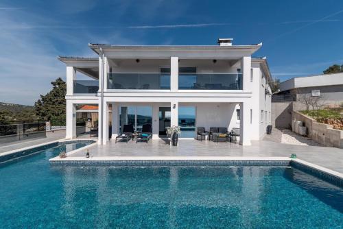 Luxury Villa Harmonia