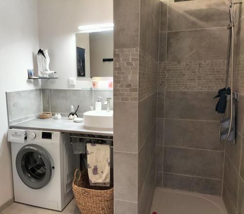 Koupelna v ubytování Appartement face mer
