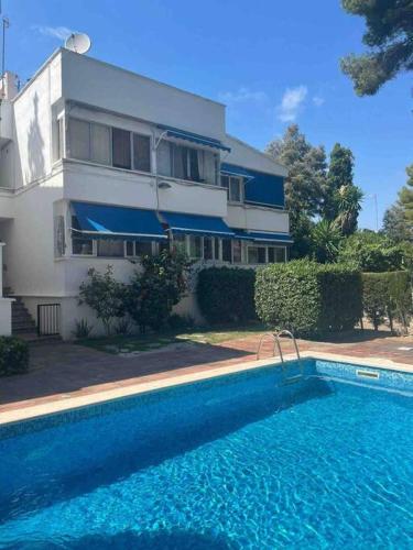 MiniLoft con piscina caminando a la playa