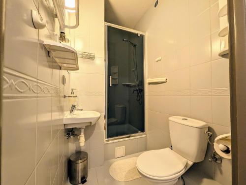 Ένα μπάνιο στο Hotel Zacisze