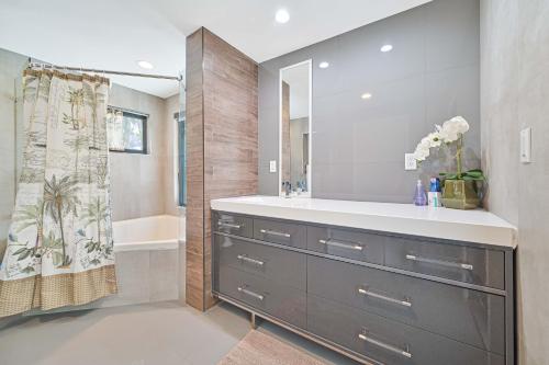 Koupelna v ubytování Cape Coral Home