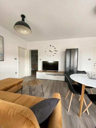 Apartments Puntica 2+1 person Rab