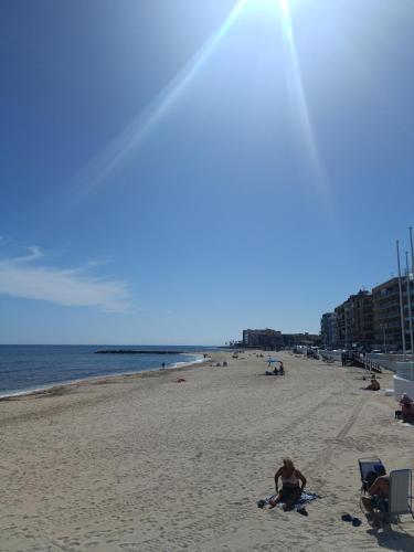 Top Beach Location with Pool Los Locos PMT19