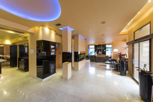 
The lobby or reception area at Hotel Zelengora
