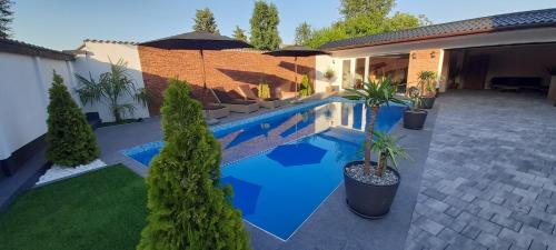 Koren Villa Akasztó