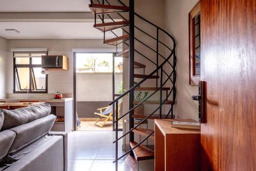 Un lugar para sentarse en JQY Beach Flats - 950m da Praia - Garagem subterrânea - Estação de carregamento para veículos elétricos