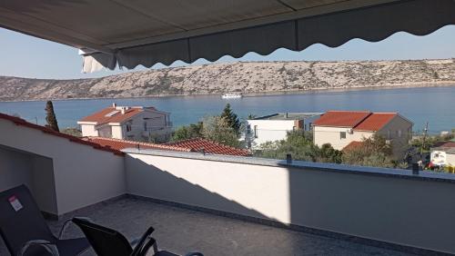 Apartments Puntica 5 person Rab