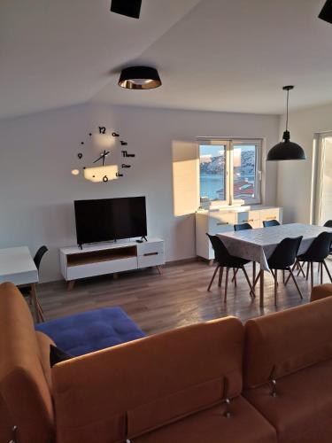 Apartments Puntica 5 person Rab