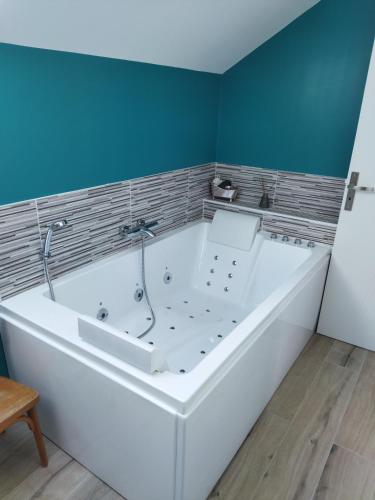 Photo de la galerie de l'établissement La miotise 2, à Moncé-en-Belin