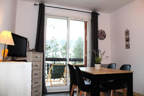 Résidence Les Issarts - APPARTEMENT AU PIED DES PISTES MAE-9761