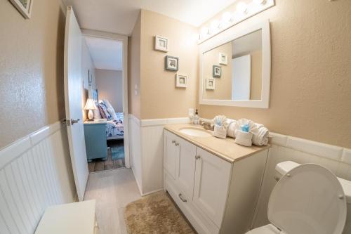 Koupelna v ubytování Beautiful Oceanfront Condo 505