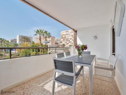 Azul Apartaments - CASA AZUL 1-2-3, sea view, first line, La Mata-Torrevieja