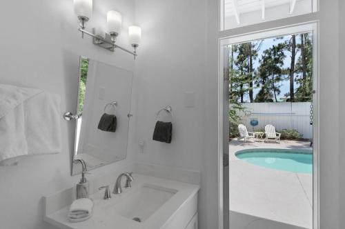 Ένα μπάνιο στο Hattie's Hideawy at Seacrest