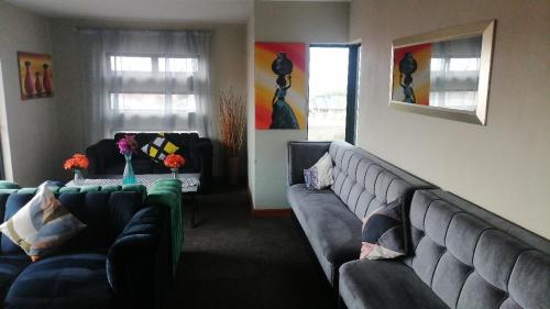 Gambar di galeri bagi Pappas Hotel in Vosloo ext 2 di Vosloorus