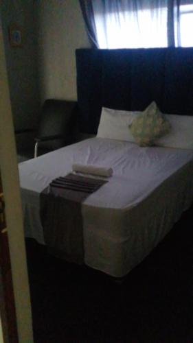 Gambar di galeri bagi Pappas Hotel in Vosloo ext 2 di Vosloorus