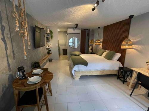 Condado Beach Organic Jewel King Size
