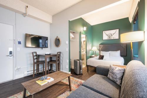 Oxford Apartment by At Mine Hospitality tesisinde bir oturma alanı