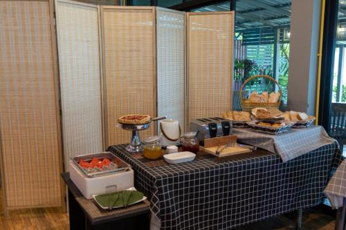 الطعام في المنتجعات أو بالجوار