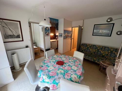 Appartement T2 avec Terrasse, Jardin et Parking à Arcachon - Plage d'Eyrac à 300m - FR-1-319-17