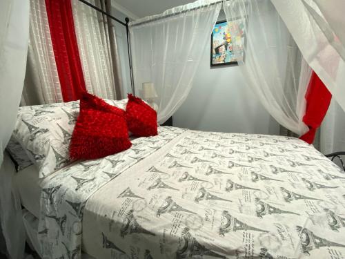 Фотография из галереи Nice one bedroom apartment at 15 minutes to New York excellent bus transportation в городе Норт-Берген