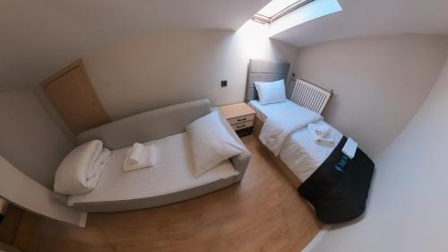 Postel nebo postele na pokoji v ubytování MOF Comfort Edirne