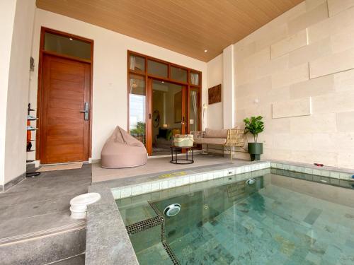 Kolam renang di atau dekat dengan Villa Siji Nayan Private Pool
