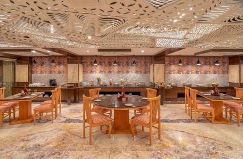 Restoran atau tempat lain untuk makan di Zone Connect by The Park,Udaipur