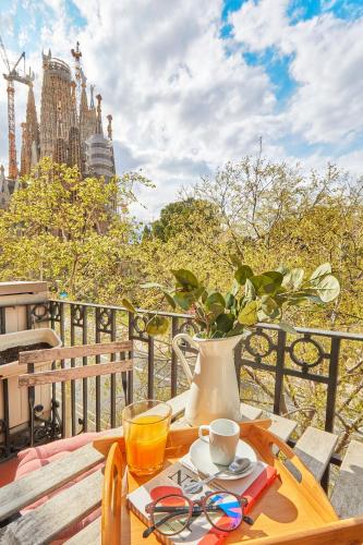BBarcelona Sagrada Familia Garden Apartment