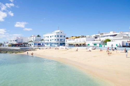 Casa del Mar Air - Conditioned Apartment with Pool views - Corralejo Playa