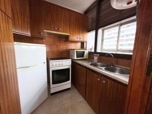 NOG - Apartment with Terrace and Pool in the Heart of Torremolinos - AC and Lift
