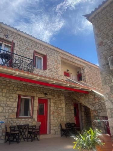 Gallery image of Hotel Esperides in Kardamili