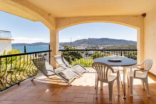 Grifeu 11 - Apartamento con terraza y vista al mar