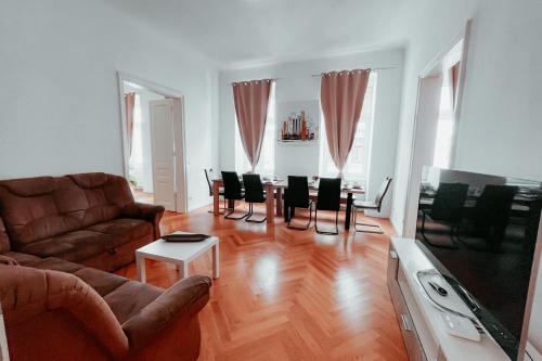 Raimond Apartment Ottakring Top 14