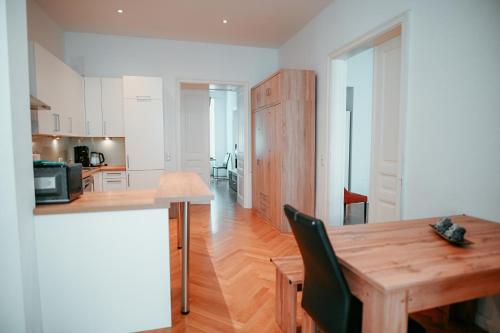 Raimond Apartment Ottakring Top 14