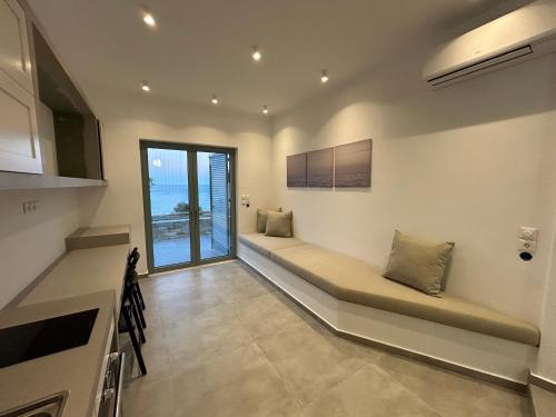 Un lugar para sentarse en Sterna Suites