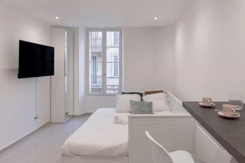 Simon Apartments