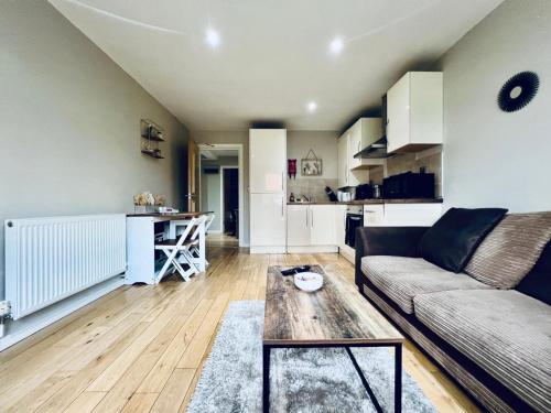 Gallery image of Lovely 4 bed (sleeps 8) apartment close to city in Manchester