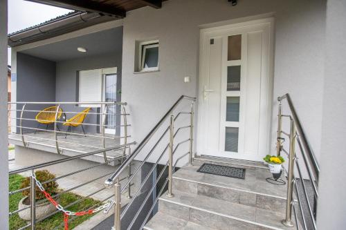 Balkón nebo terasa v ubytování APARTMANI TEA